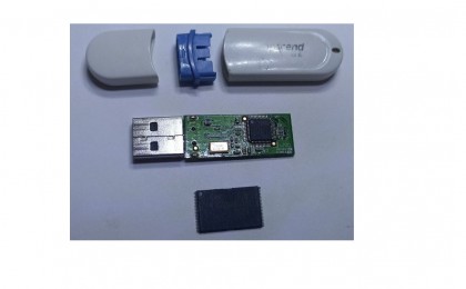 Флешка USB Flash Transcend в разобранном виде